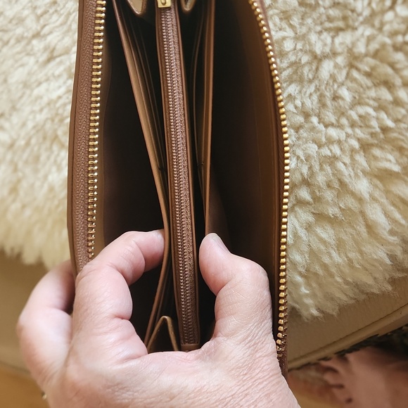 NWOT Coach Signature Leather Zip Around Long Wallet 🤎💛 - Picture 12 of 16